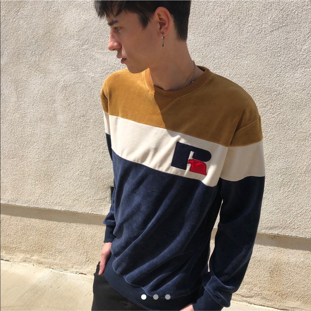 BRAND NEW RUSSELL ATHLETIC SWEATSHIRT